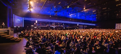 玩家部落球迷社区互动交流场景